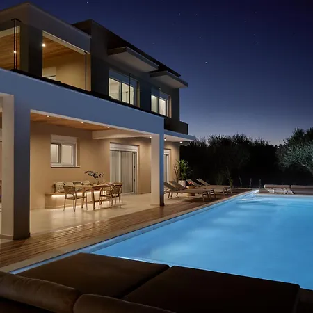 Villa Hora Ionica Villa, 10acre Of Endless Green, By Thinkvilla *