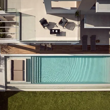 Hora Ionica Villa, 10acre Of Endless Green, By Thinkvilla Koukounaria