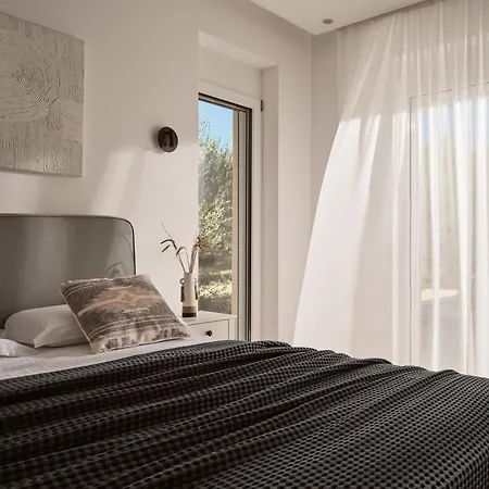Hora Ionica Villa, 10acre Of Endless Green, By Thinkvilla Koukounaria