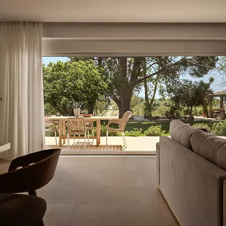 Hora Ionica Villa, 10acre Of Endless Green, By Thinkvilla * Koukounaria