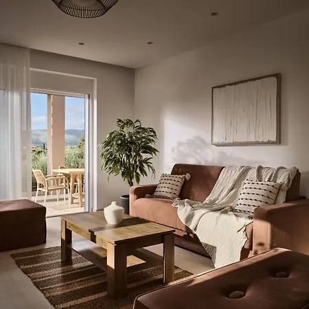 Hora Ionica Villa, 10acre Of Endless Green, By Thinkvilla Villa
